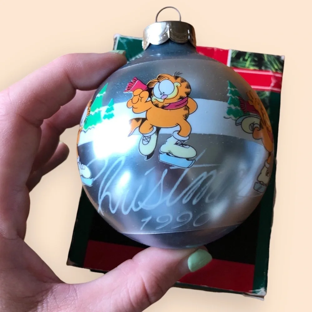 Hallmark Keepsake Vintage 1990 Garfield Christmas Ornament Glass Ball NEW in Box